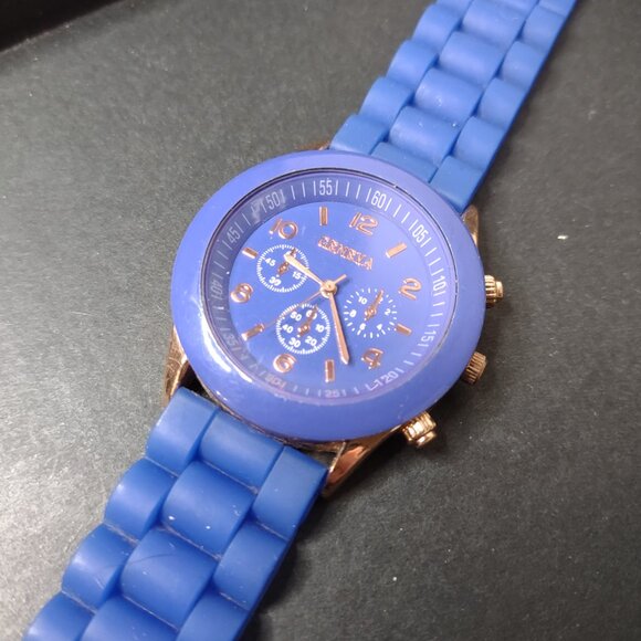 Blue And Gold Tone Geneva Analog Watch - Picture 13 of 13